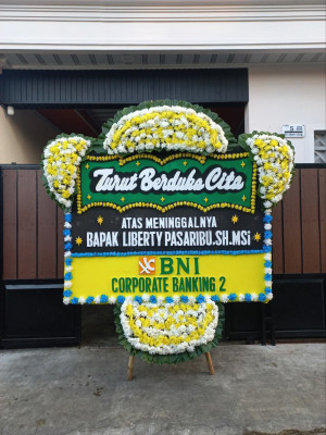Papan Bunga Duka di Kampar Kiri Tengah
